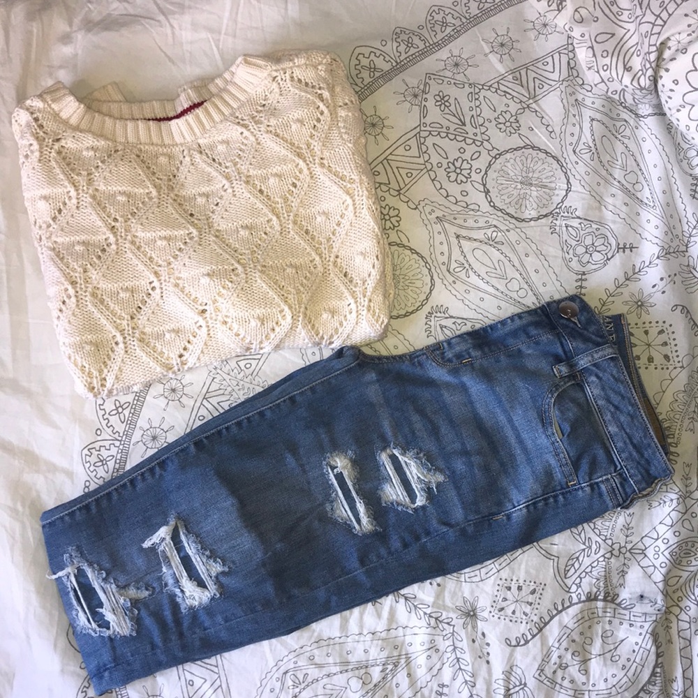 American Eagle Distressed High-Rise Jeans
